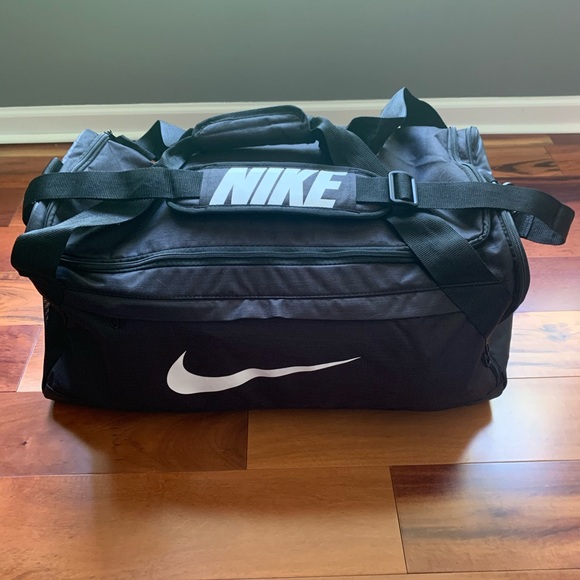 Nike Other - Nike Athletic/leisure Bag